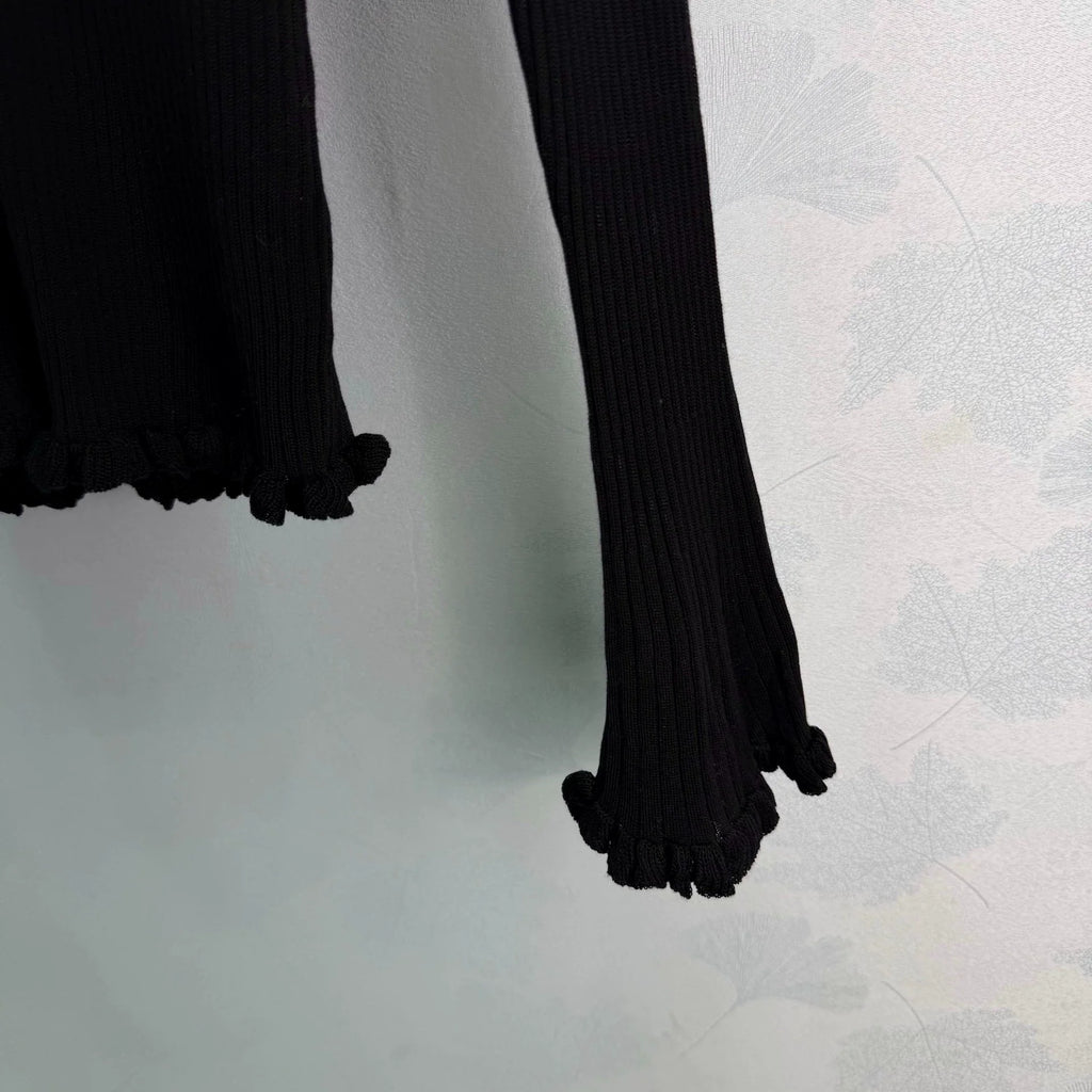26 Early Autumn New V-Neck Ribbed Ruffle Cuff Bell Sleeve Knit Top/*