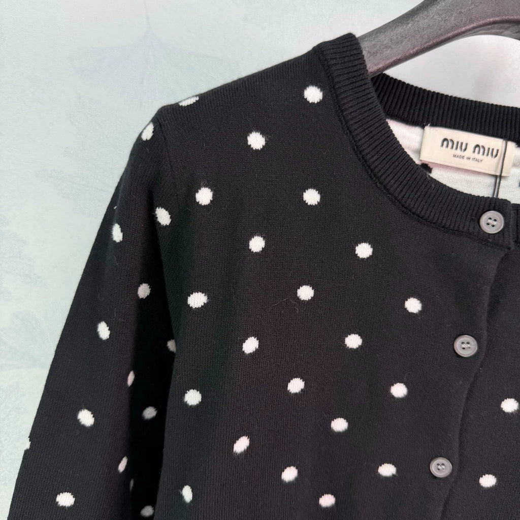 26 Early Fall New Polka Dot Knit Long-Sleeve Cardigan and Mini Skirt Set