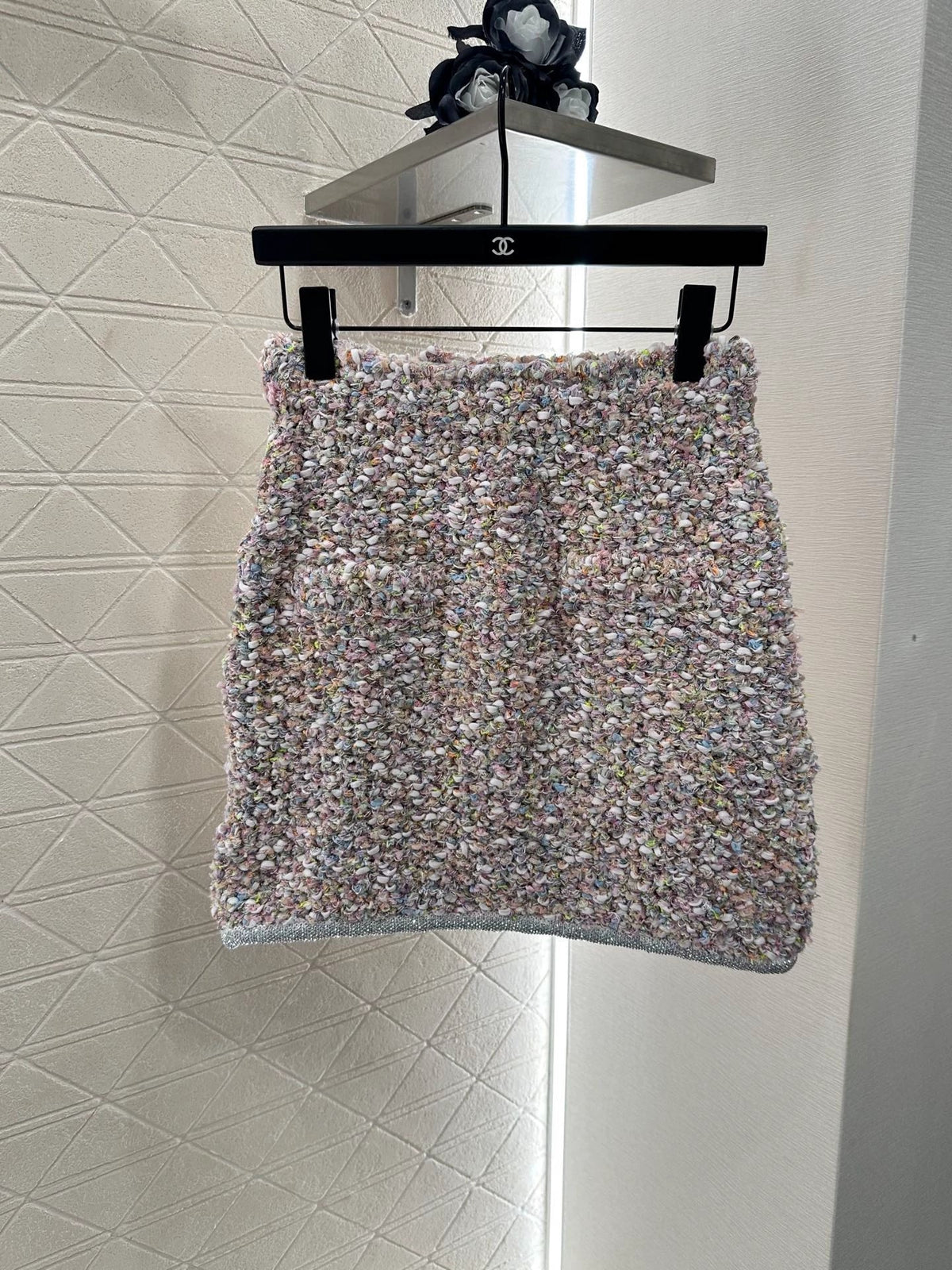 25 Knitted tweed cardigan and skirt set