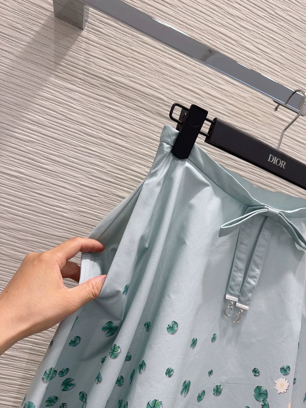 26 New Skirt