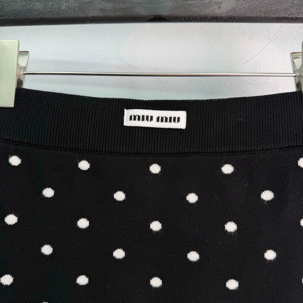 26 Early Fall New Polka Dot Knit Long-Sleeve Cardigan and Mini Skirt Set