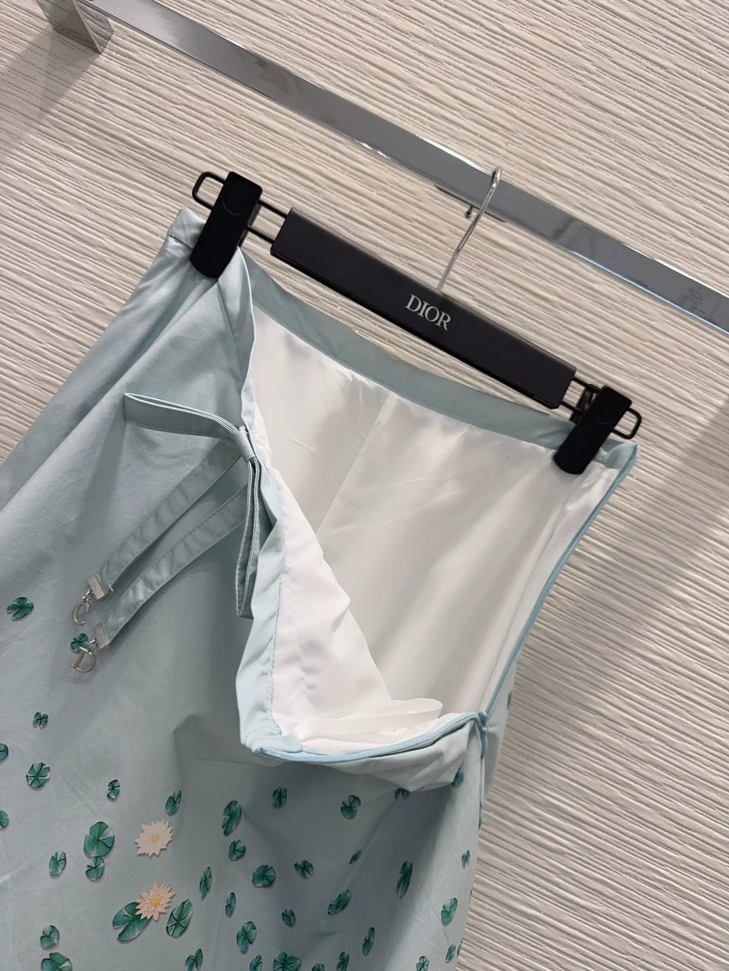 26 New Skirt