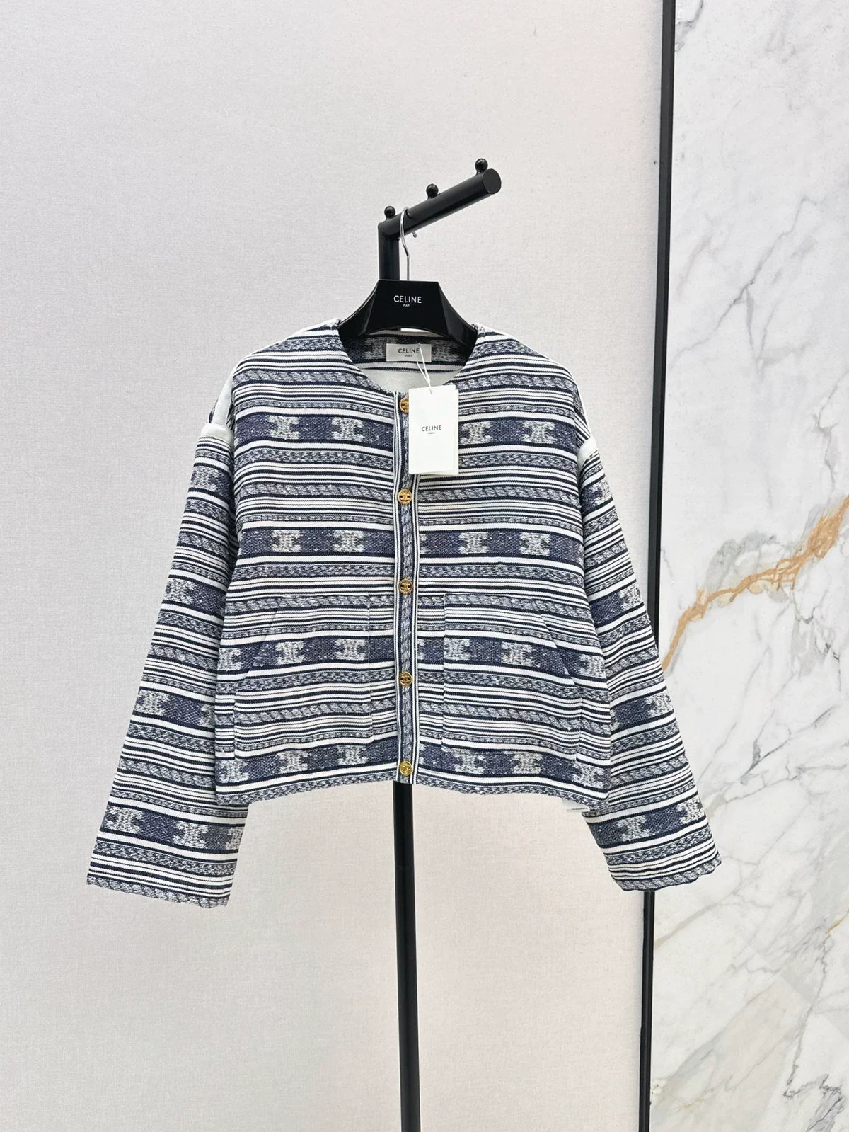 25 Early Autumn New Embroidered Jacket