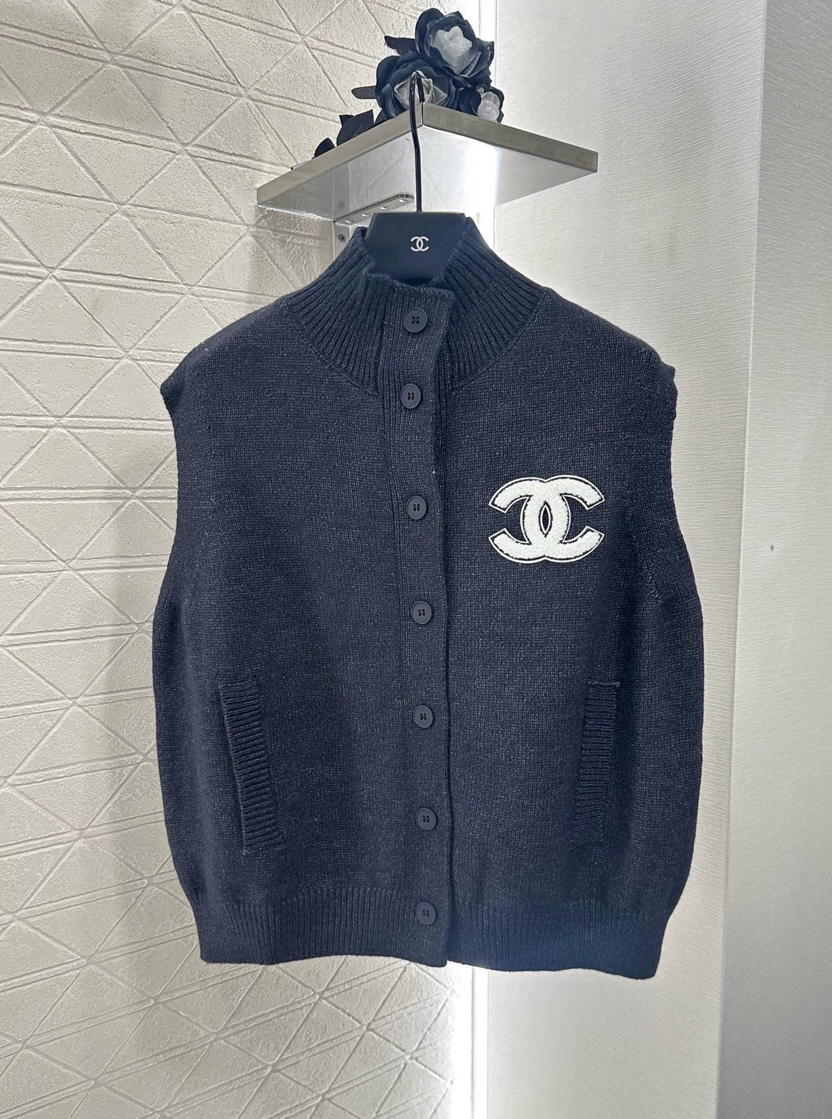 25fw Knitted vest