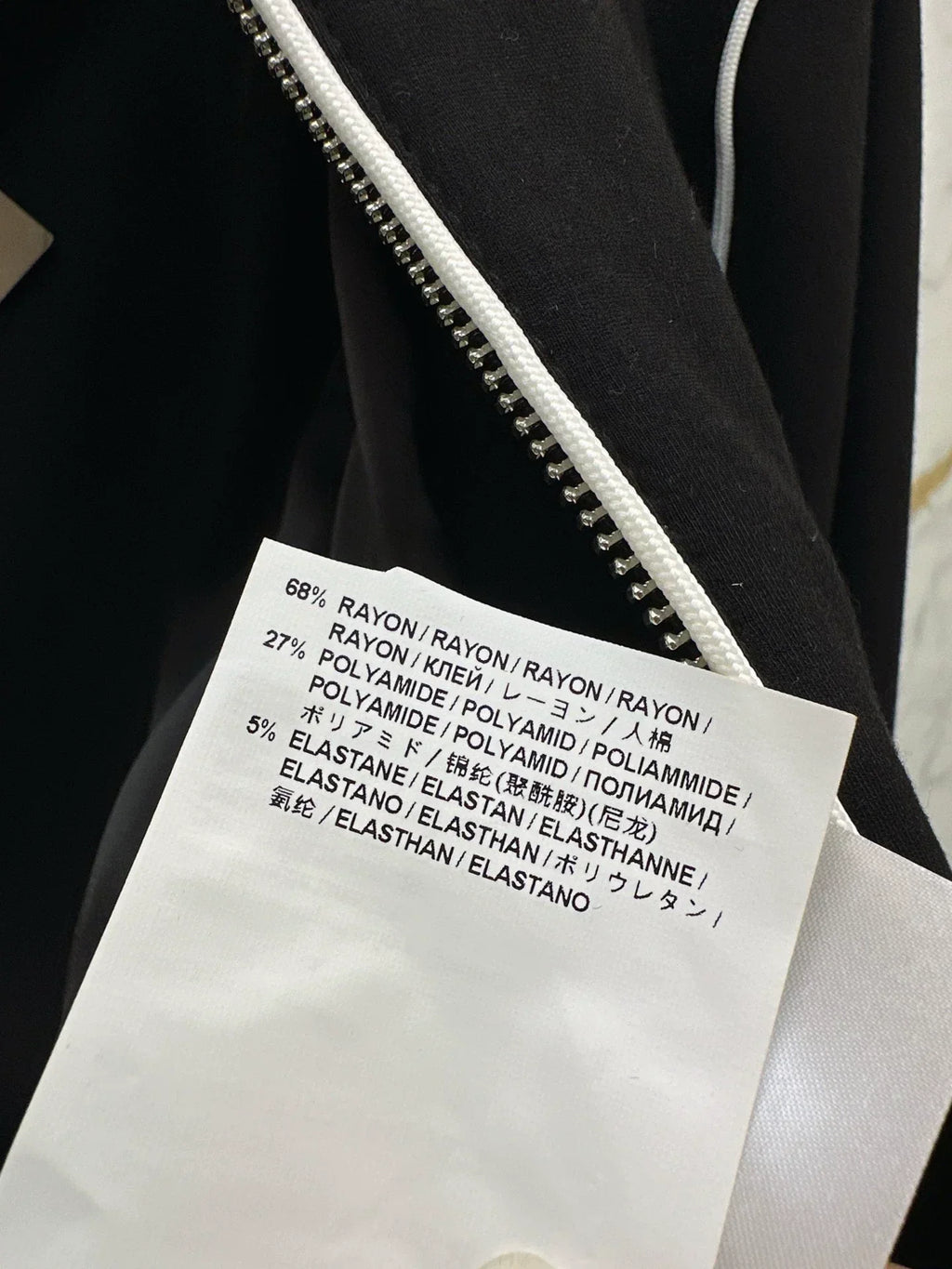 25fw Air layer fabric jacket with trim design