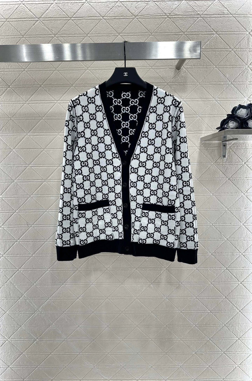 G 25 Reversible jacquard knit cardigan