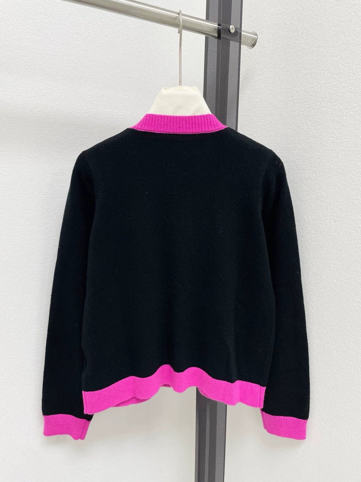 25fw Pocket round neck cardigan