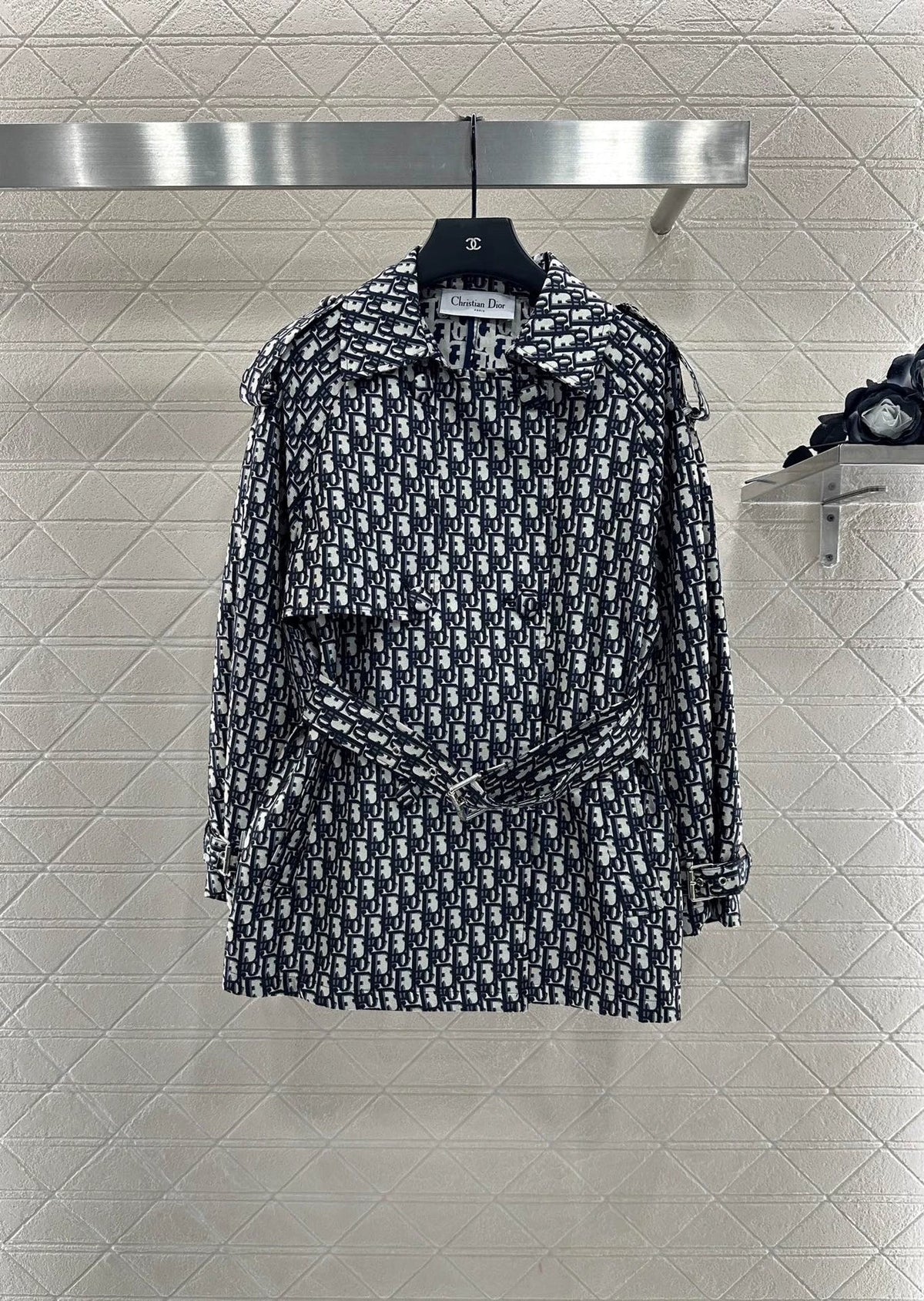 25fw Cape double breasted windbreaker