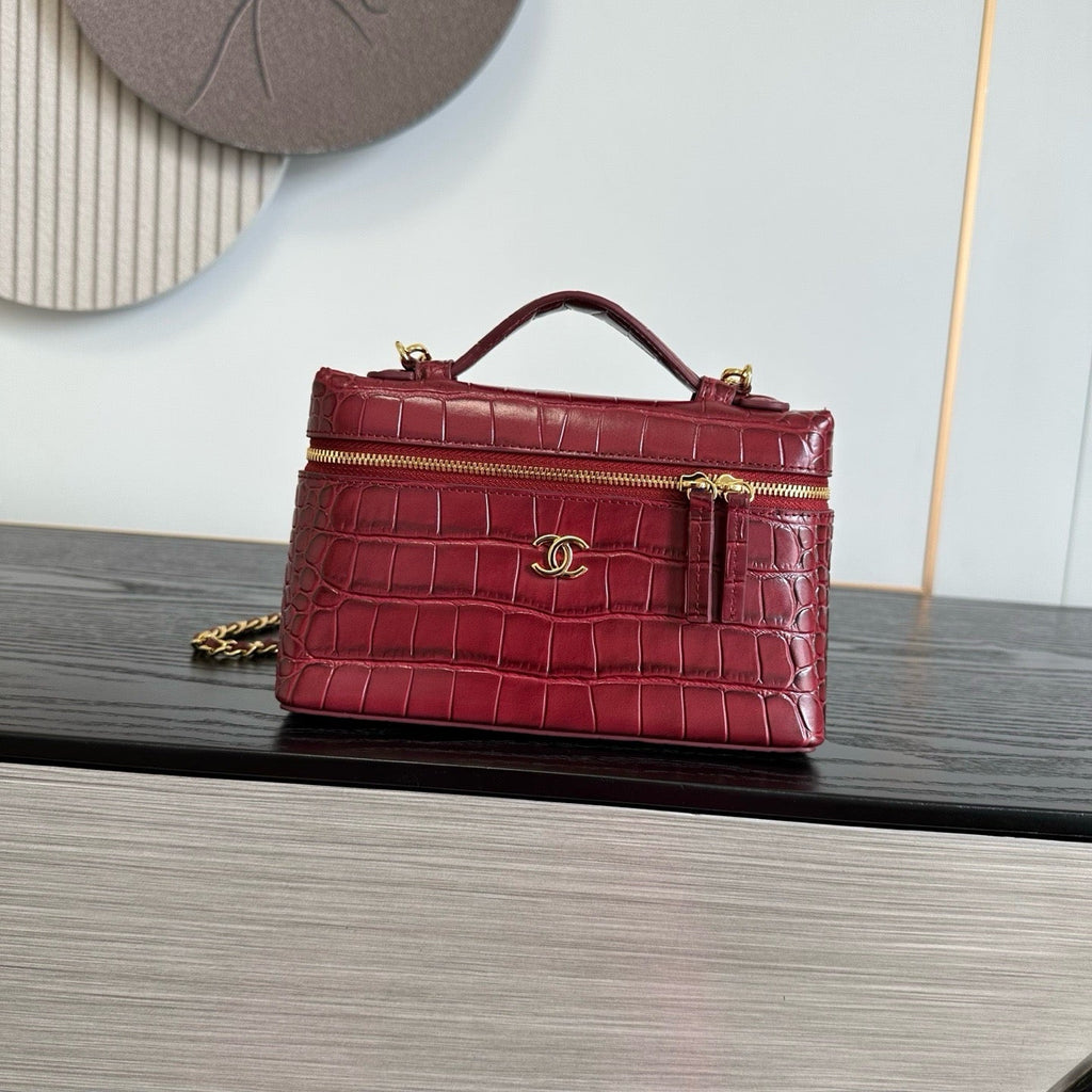 2026 Crocodile Embossed Vanity Bag 19.5cm Leather