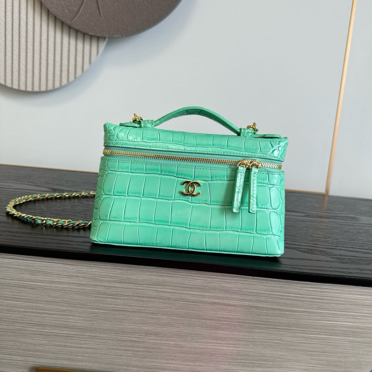 2026 Crocodile Embossed Vanity Bag 19.5cm Leather