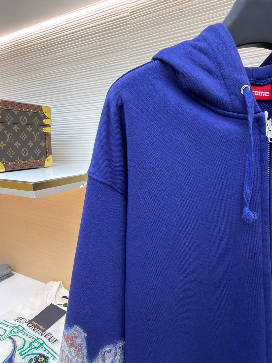 Sleeve eye print pattern hooded zipper sweatshirt