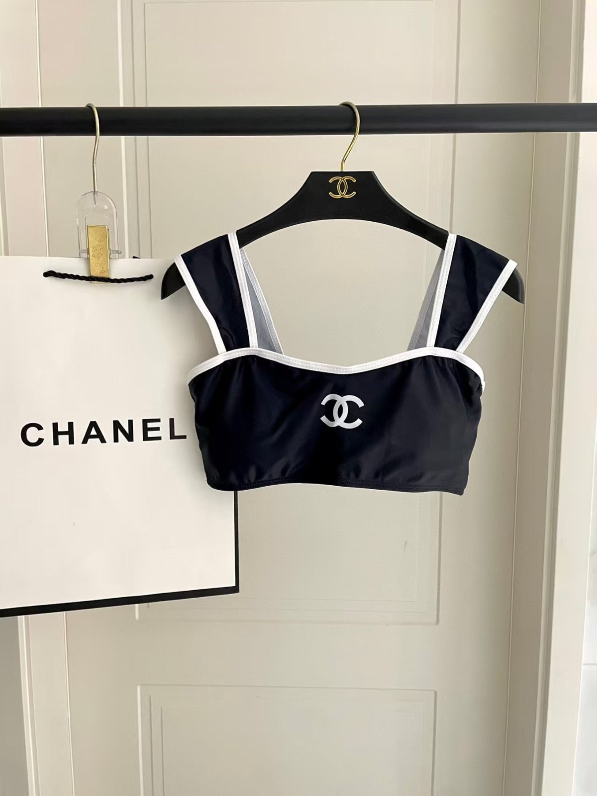 New Split Wide Shoulder Strap Swimsuit
