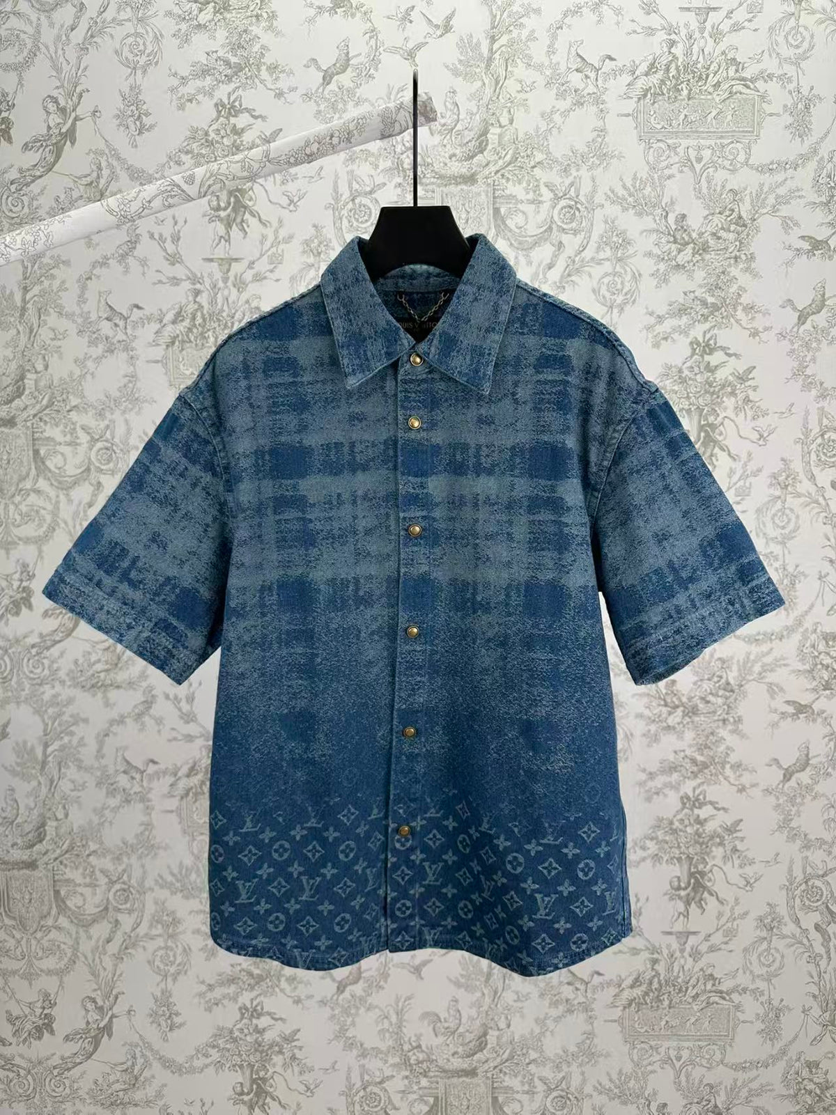 New denim short sleeved shirt