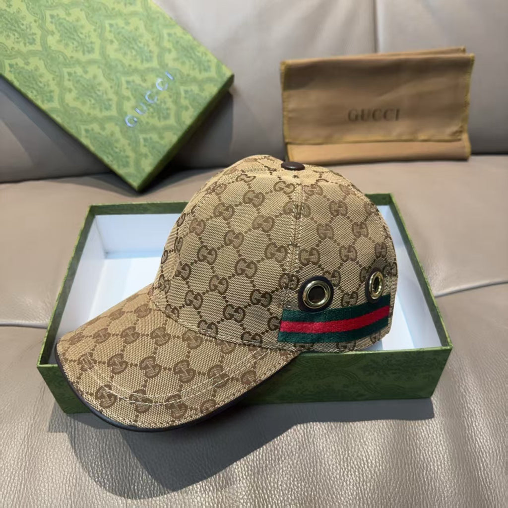 Steel buckle baseball cap