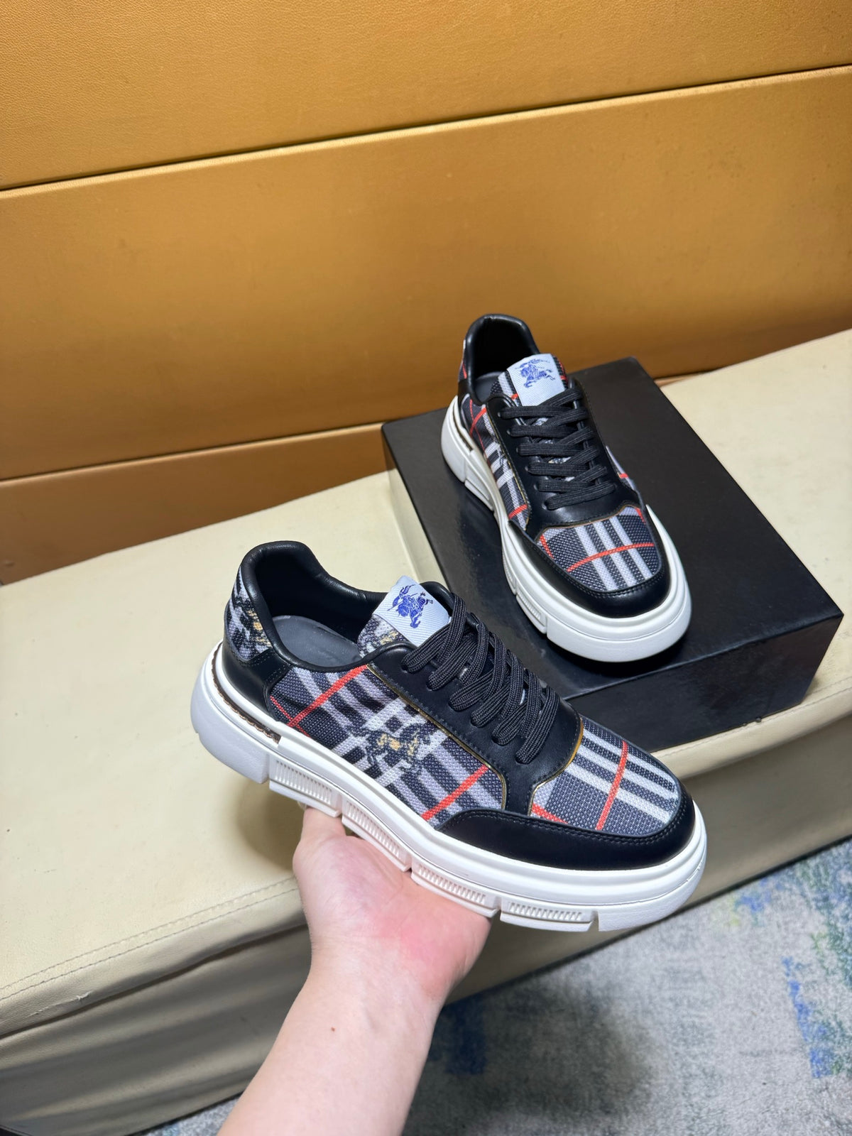🏃 Casual shoes are a must-have for trendy men