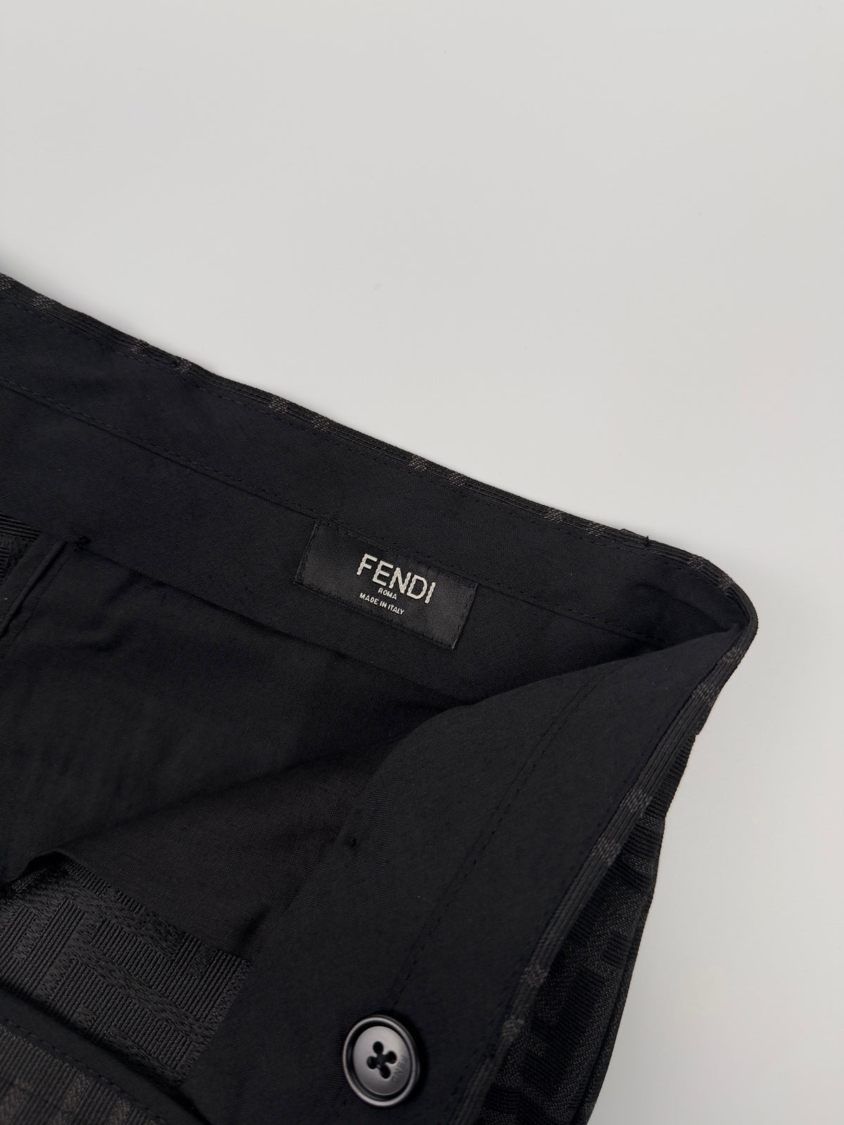 Presbyopia printed shorts