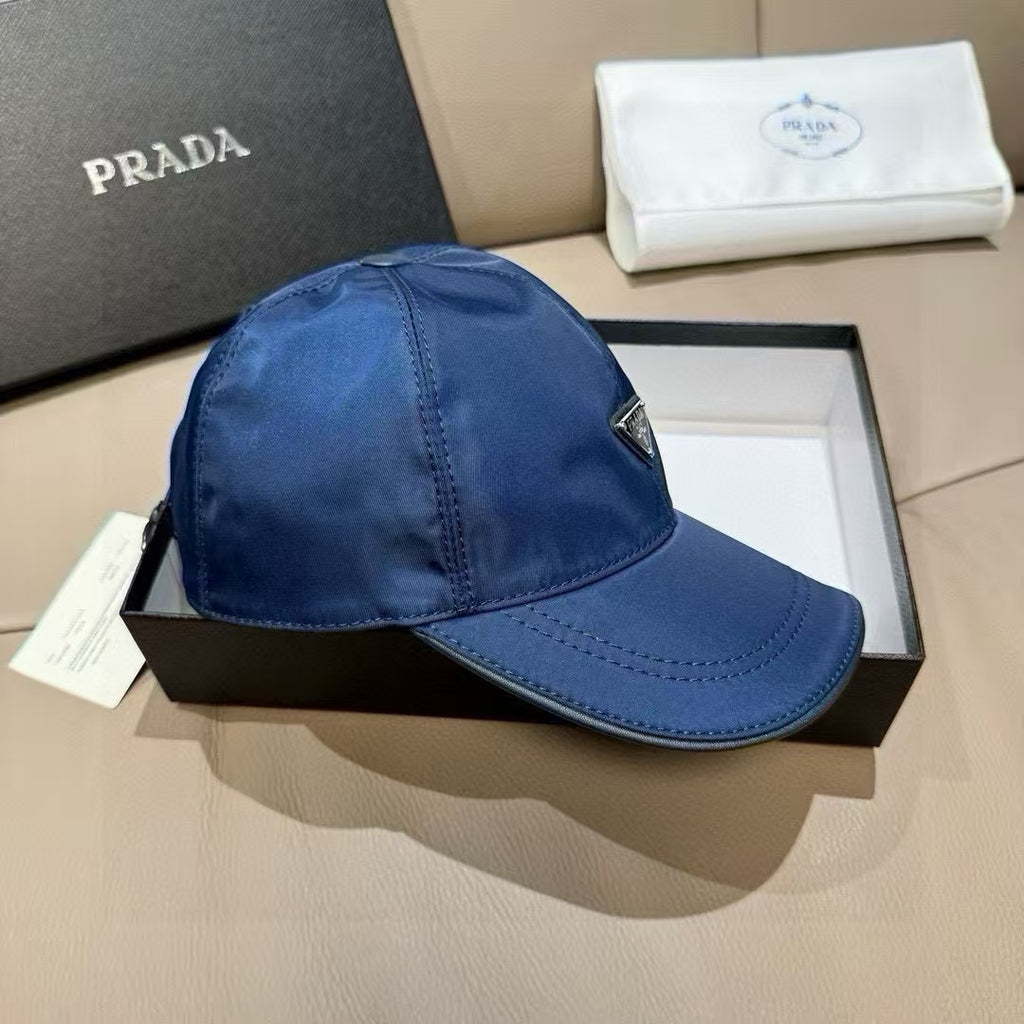 New triangular metal baseball cap