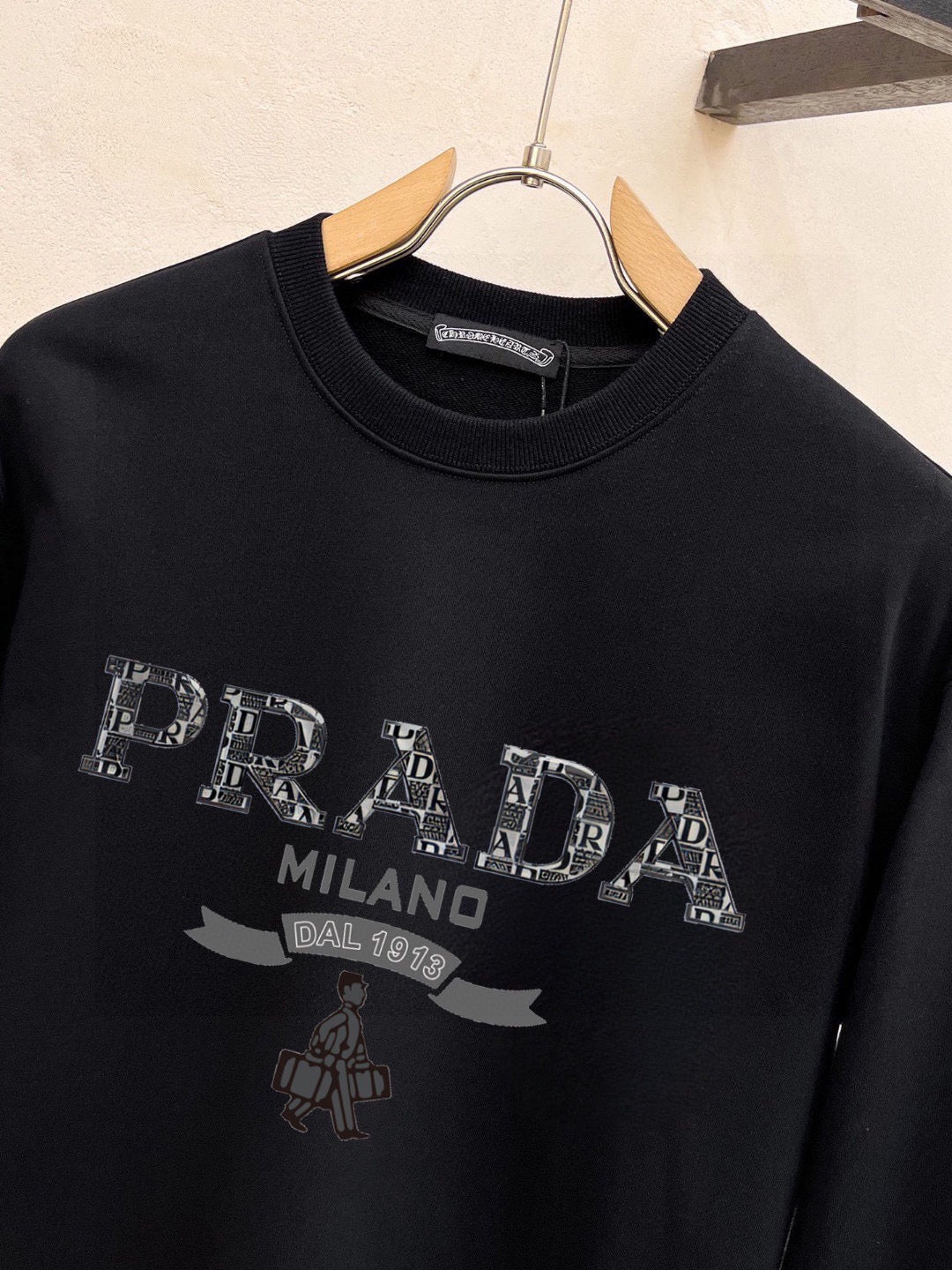 Early spring latest long sleeved round neck sweatshirt10
