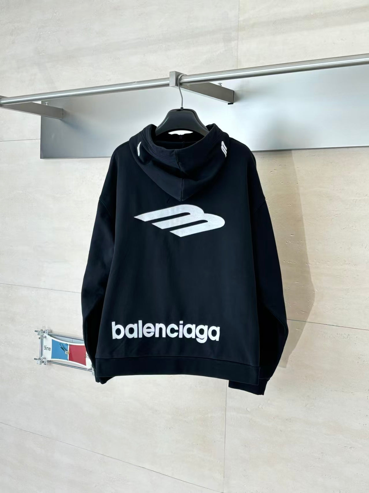 Hot selling embroidered half zipper hooded sweatshirt