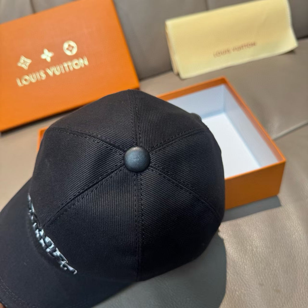 New embroidered canvas baseball cap