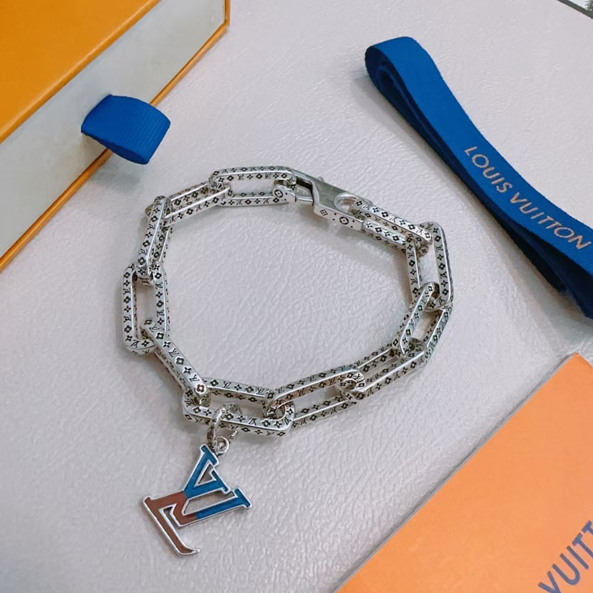 New retro bracelet