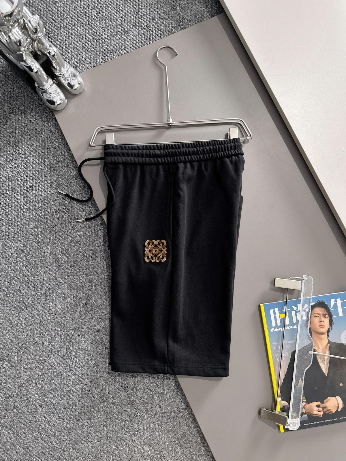 Toothbrush embroidered logo casual shorts