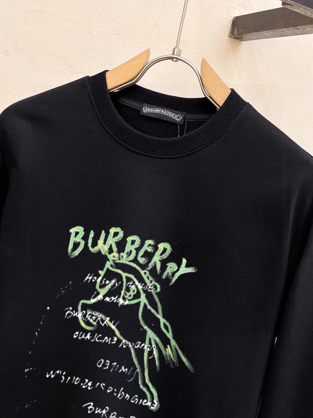 Early spring latest long sleeved round neck sweatshirt 3