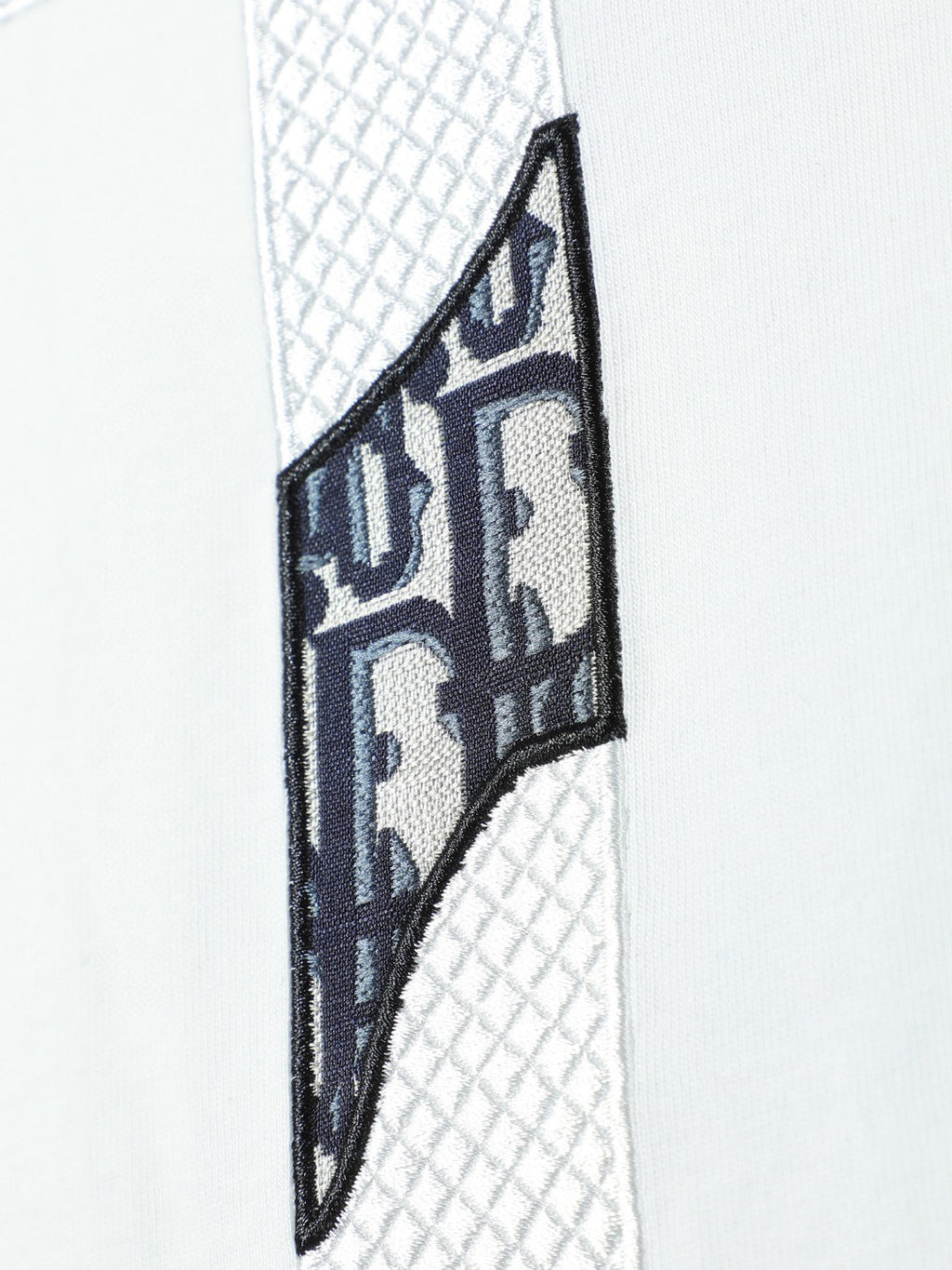 Chest letters 🪡 Embroidery+Simplified Letter Large Logo T-shirt at the Back