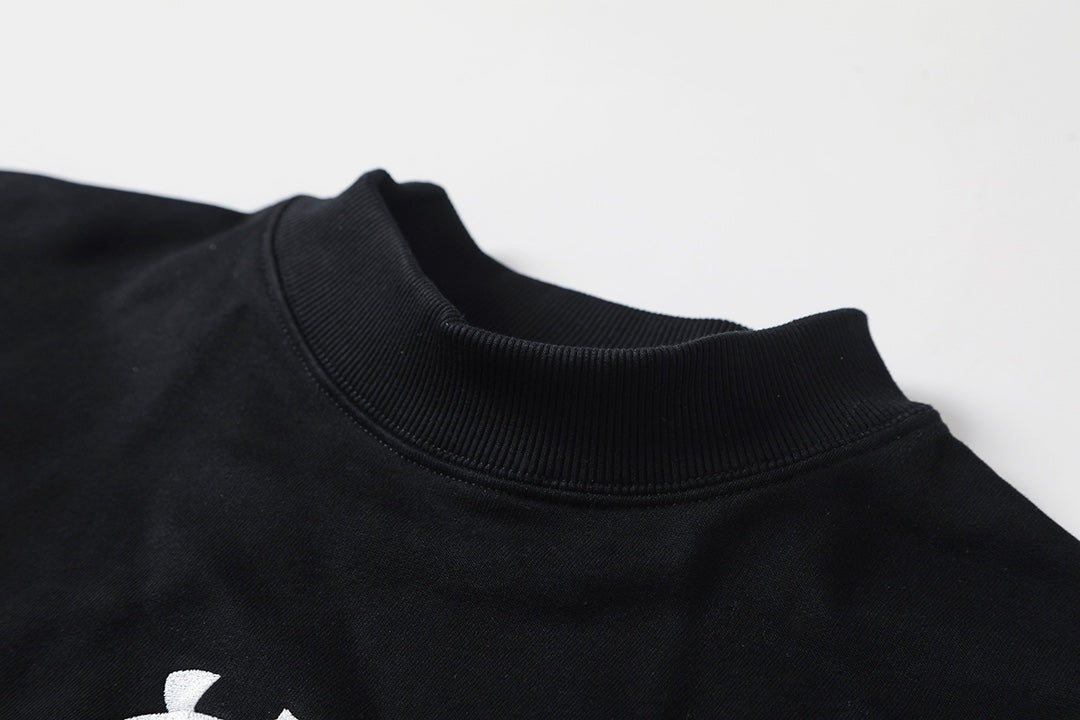 Embroidered round neck hoodie
