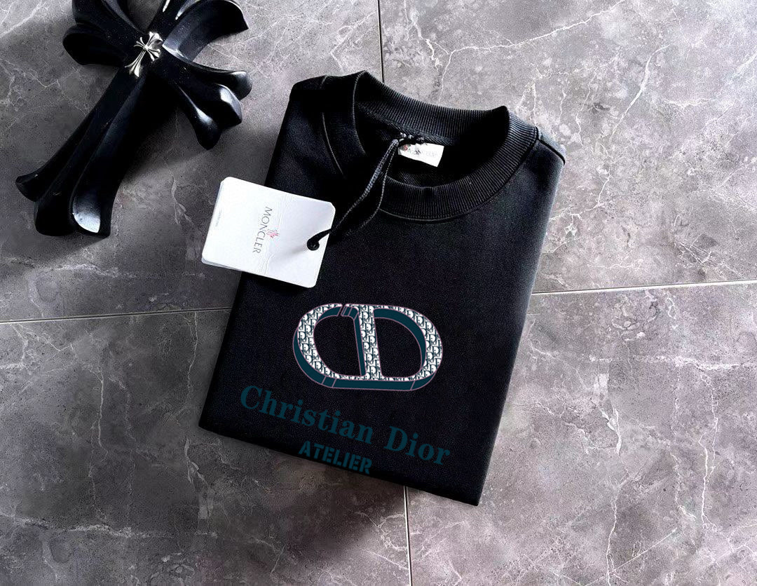 New long sleeved round neck sweatshirt 5
