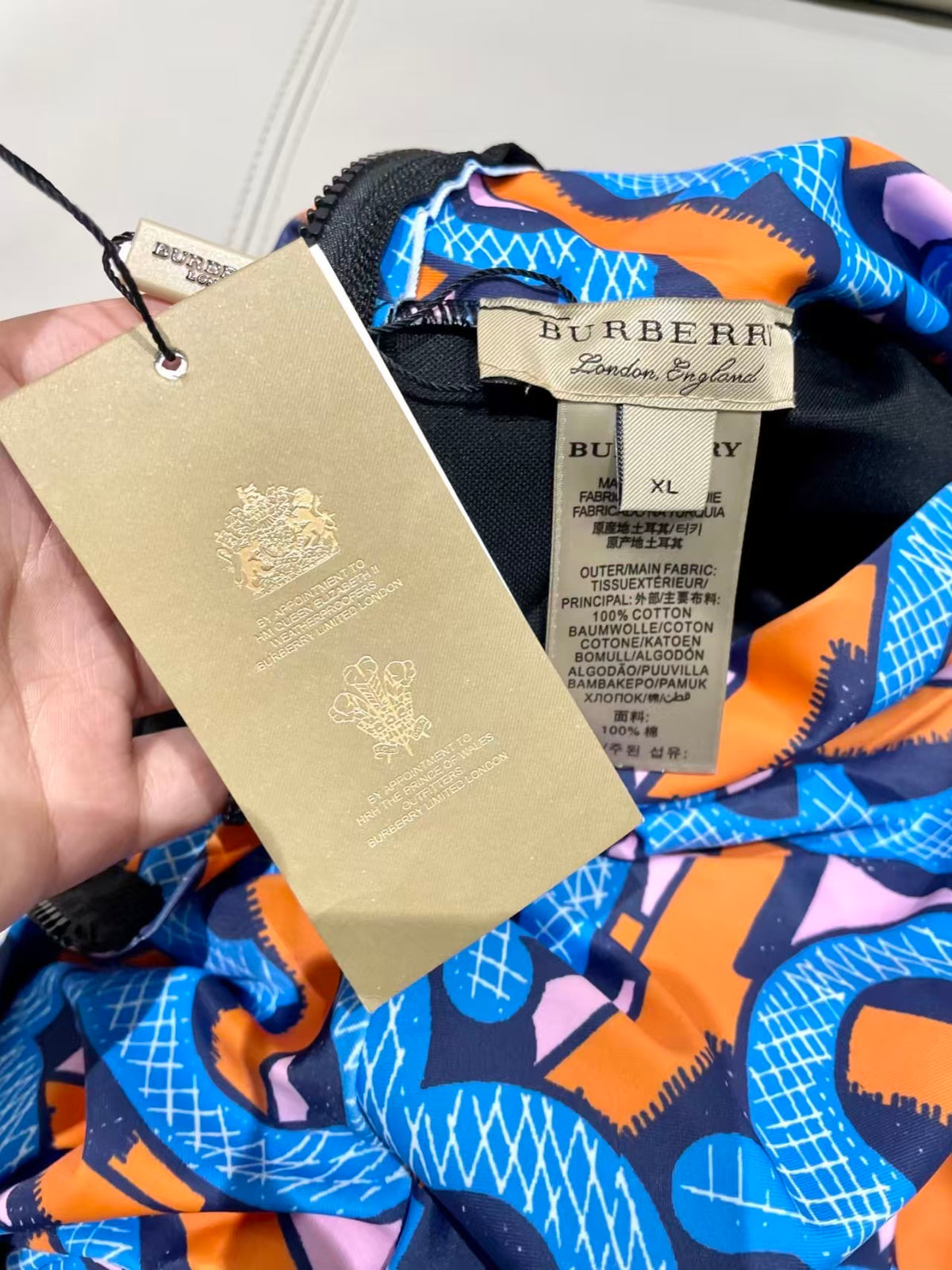 New one-piece sunscreen swimsuit
