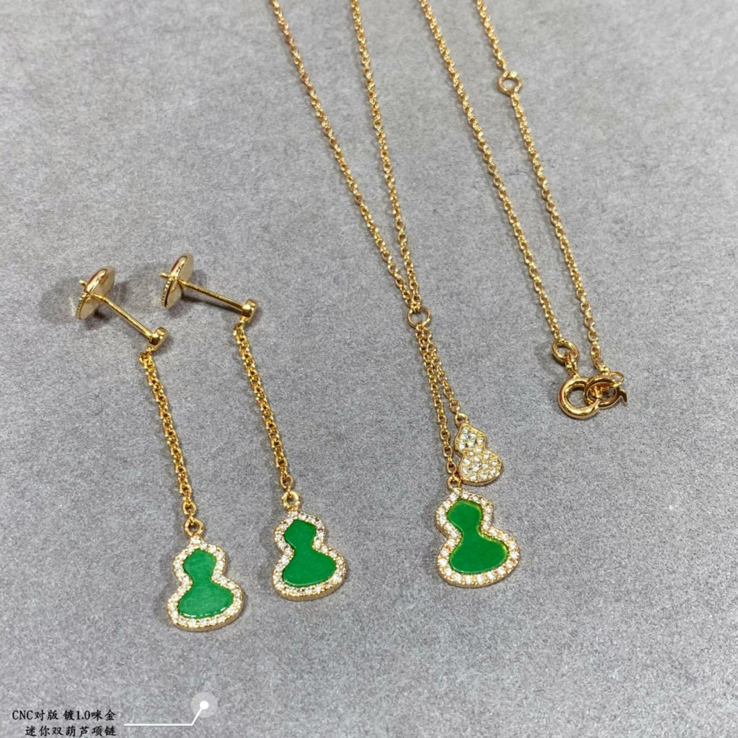 Mini gourd earrings