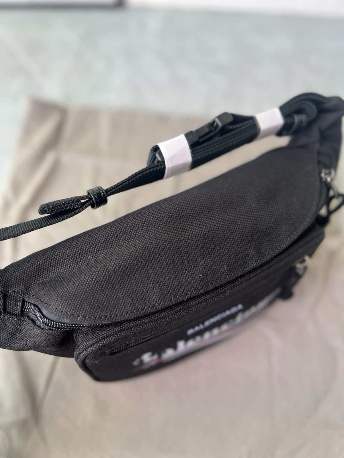 City Series Paris Explorer Waist Bag Black