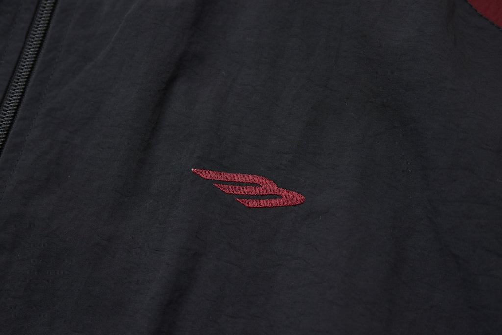 Black and red patchwork embroidered hooded sports suit