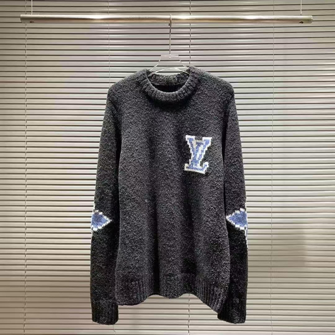 Four leaf clover jacquard round neck sweater