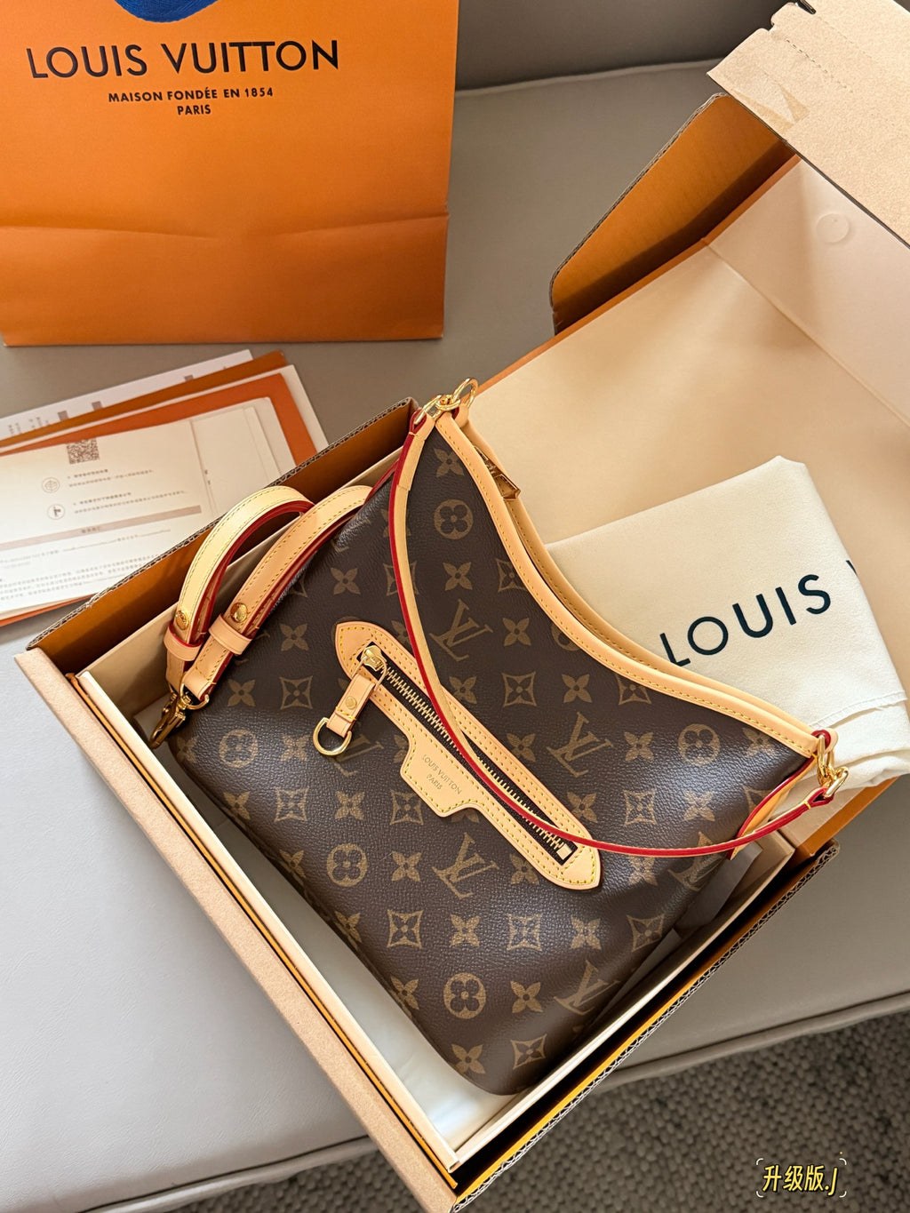 Smiling Zipper LINEUP Crescent Tote Tote Bag