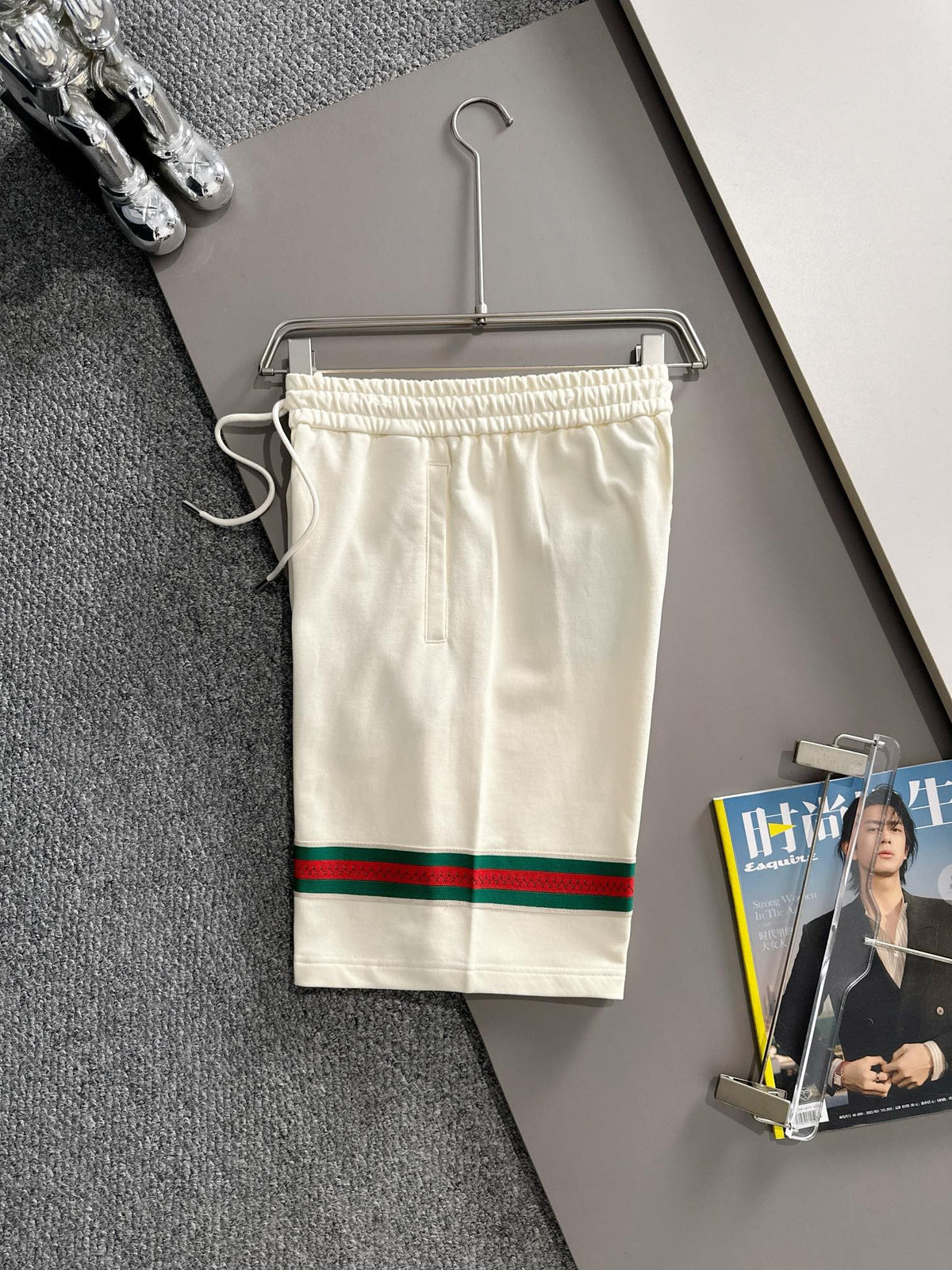 Classic woven ribbon splicing leather casual shorts