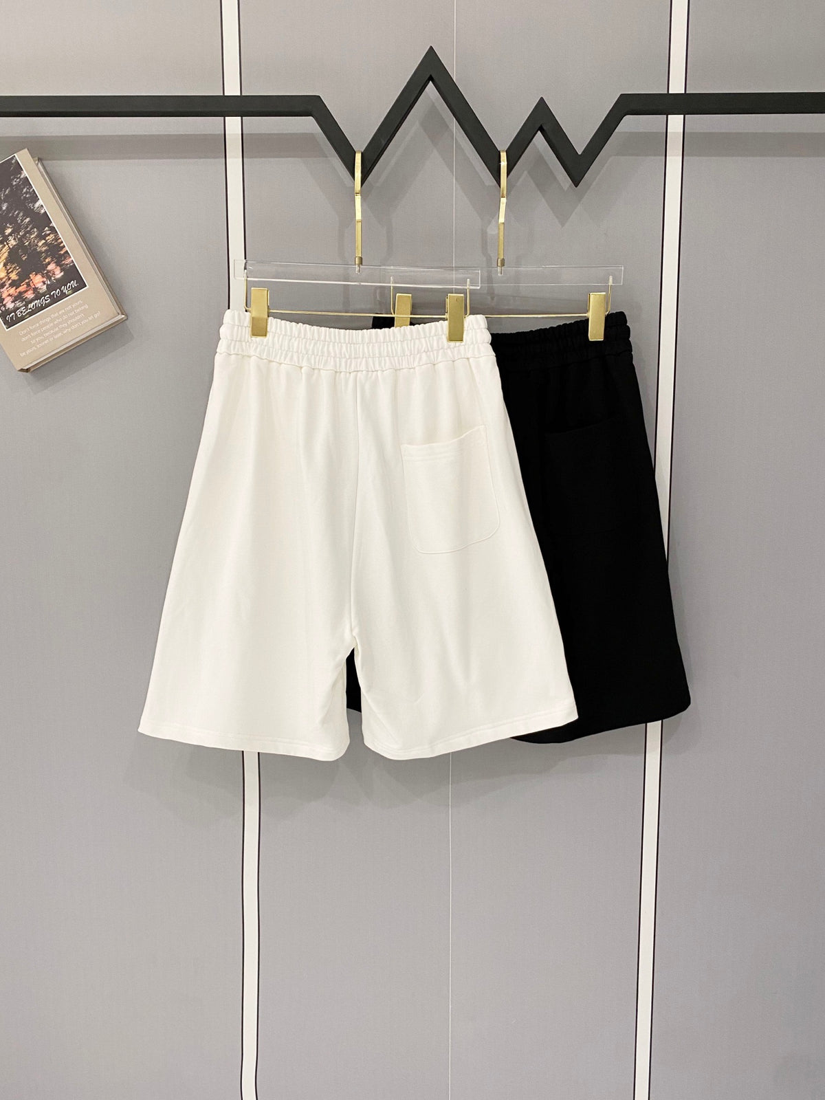 Classic letter embroidered casual shorts