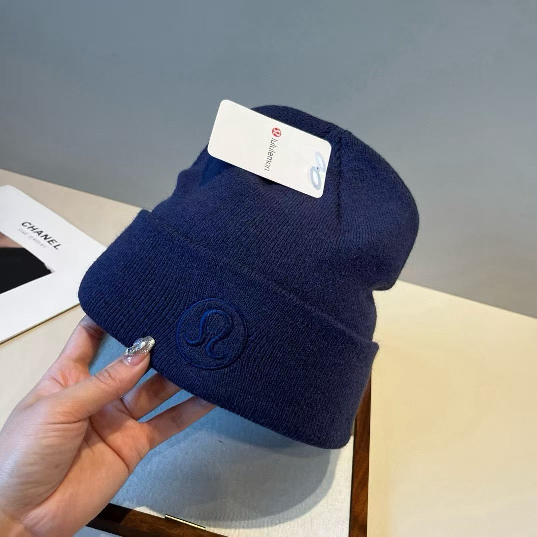 New woolen hat
