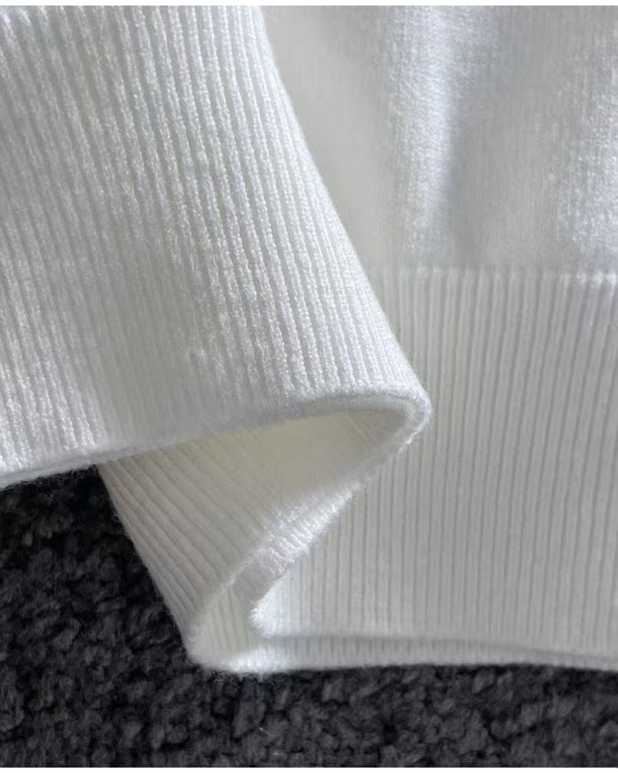 New embroidered round neck sweater