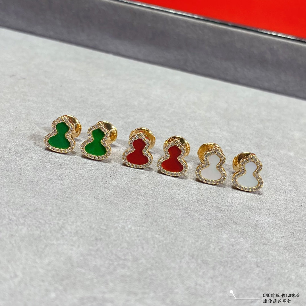 Kirin Mini Gourd Ear Nails