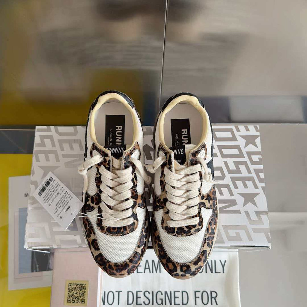 Retro vintage star casual sports shoes, skateboard shoes, small dirty shoes