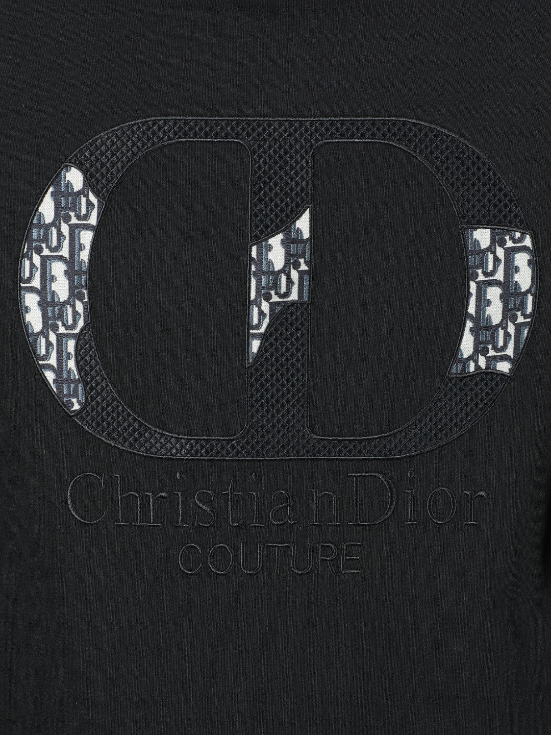 Chest letters 🪡 Embroidery+Simplified Letter Large Logo T-shirt at the Back