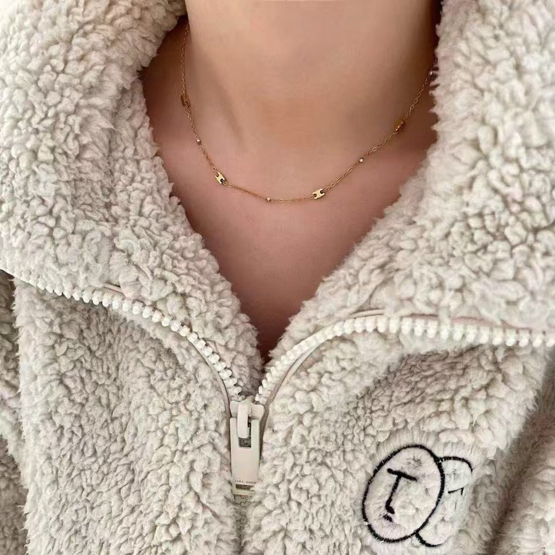 New hollowed out necklace
