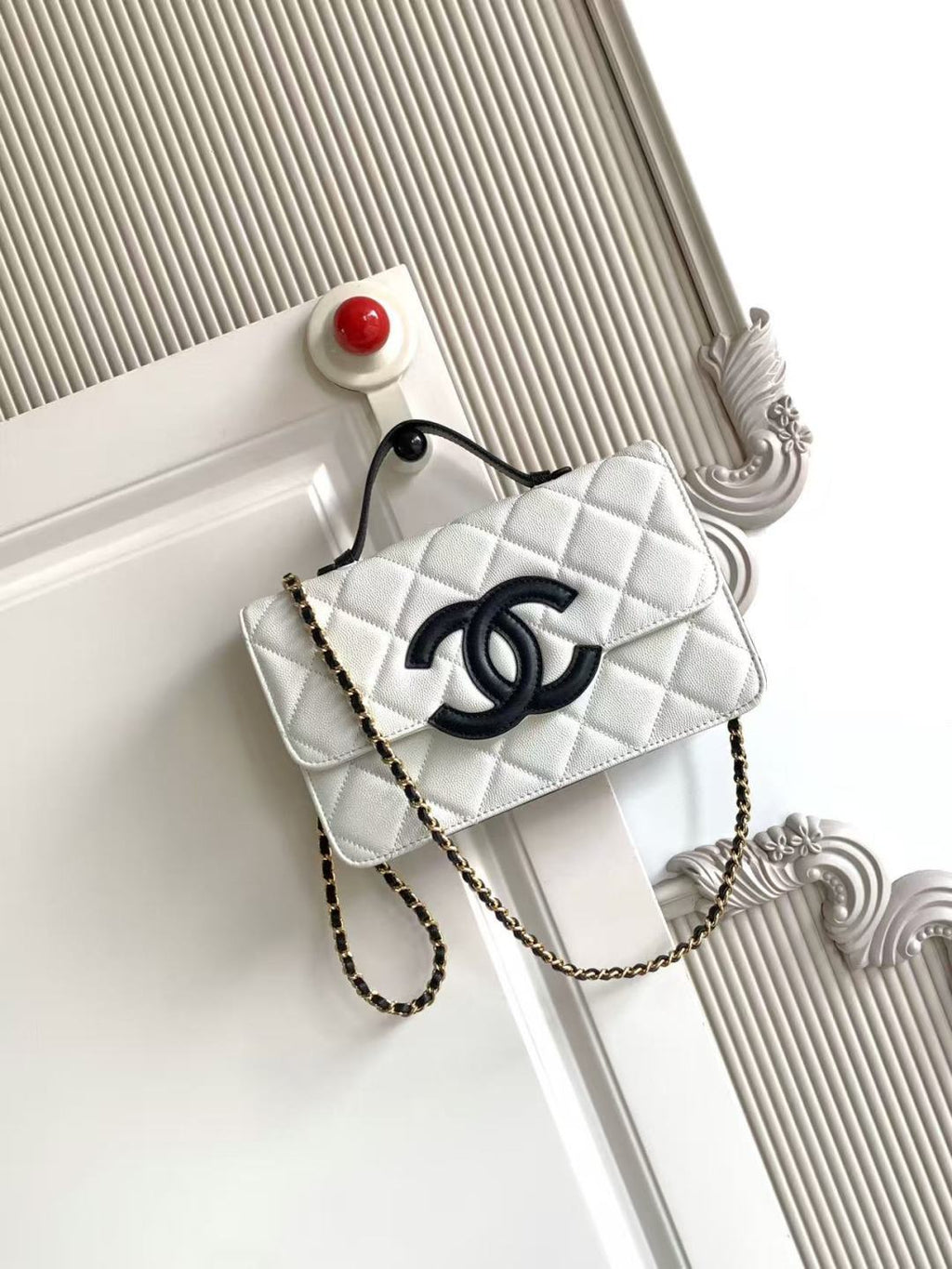 2026 Flap Bag 24cm Pebbled Calfskin