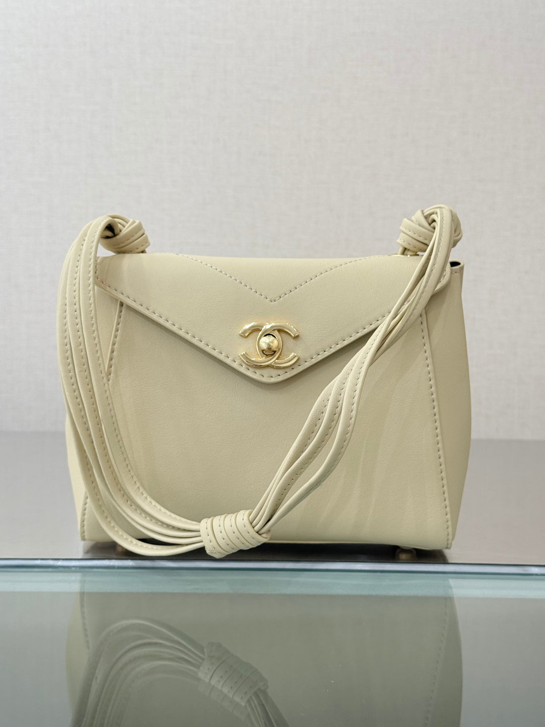 2026 Envelope Bag 22cm Sheepskin