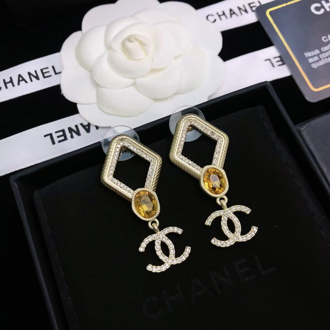 New Sparkling Earrings