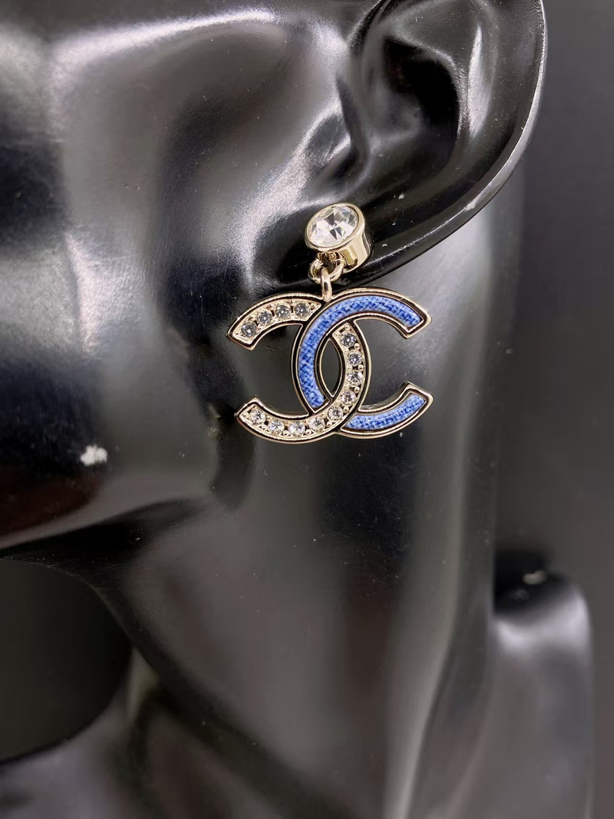 New round diamond earrings