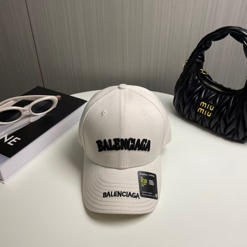 Embroidered letter new baseball cap