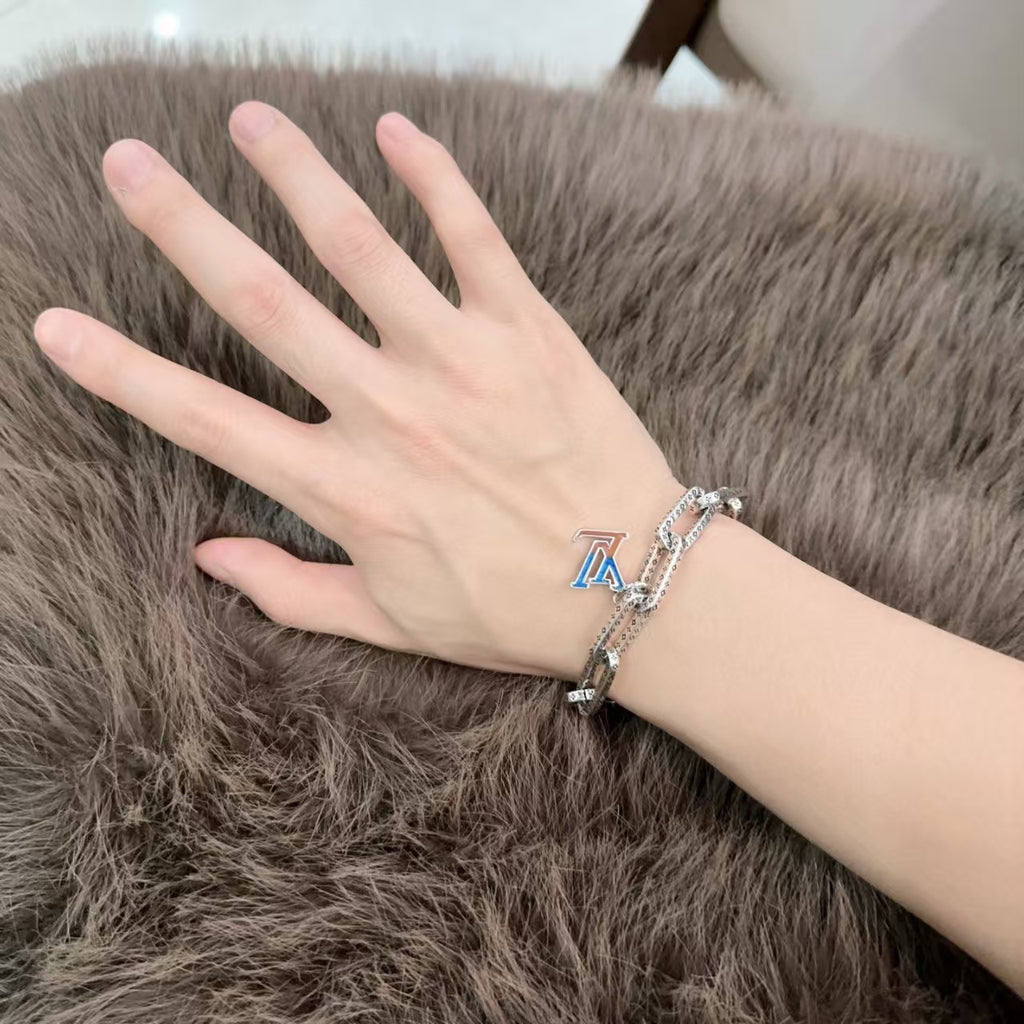 New retro bracelet